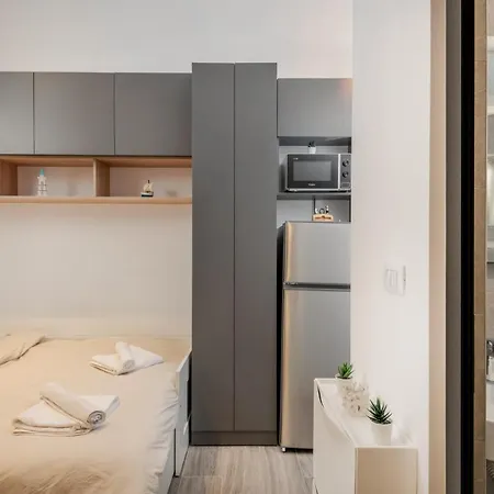 Apartment Modesty